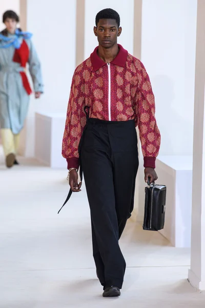 Look 39